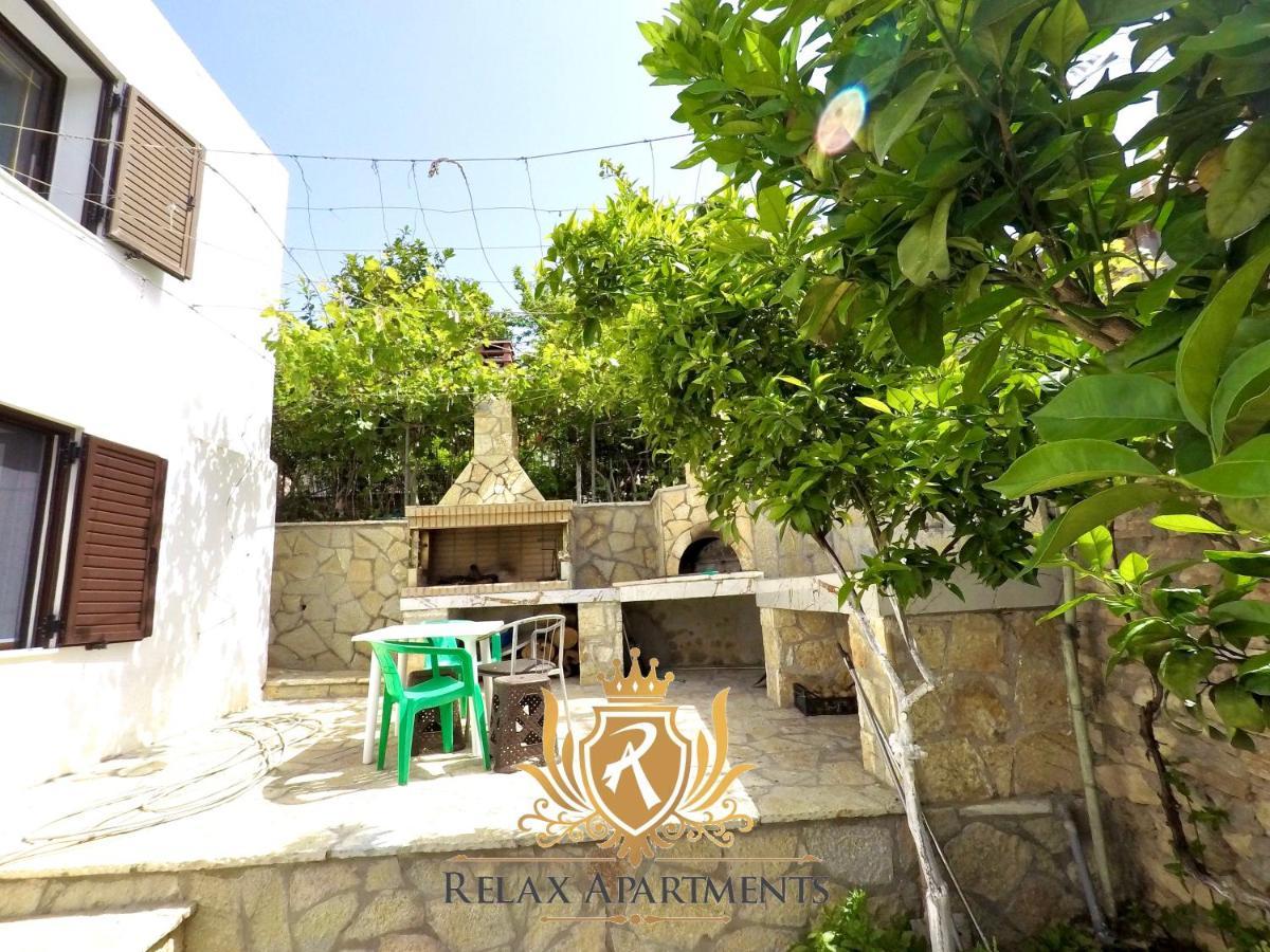 Paradise Palm Beach Apartment In Саранде Екстериор снимка