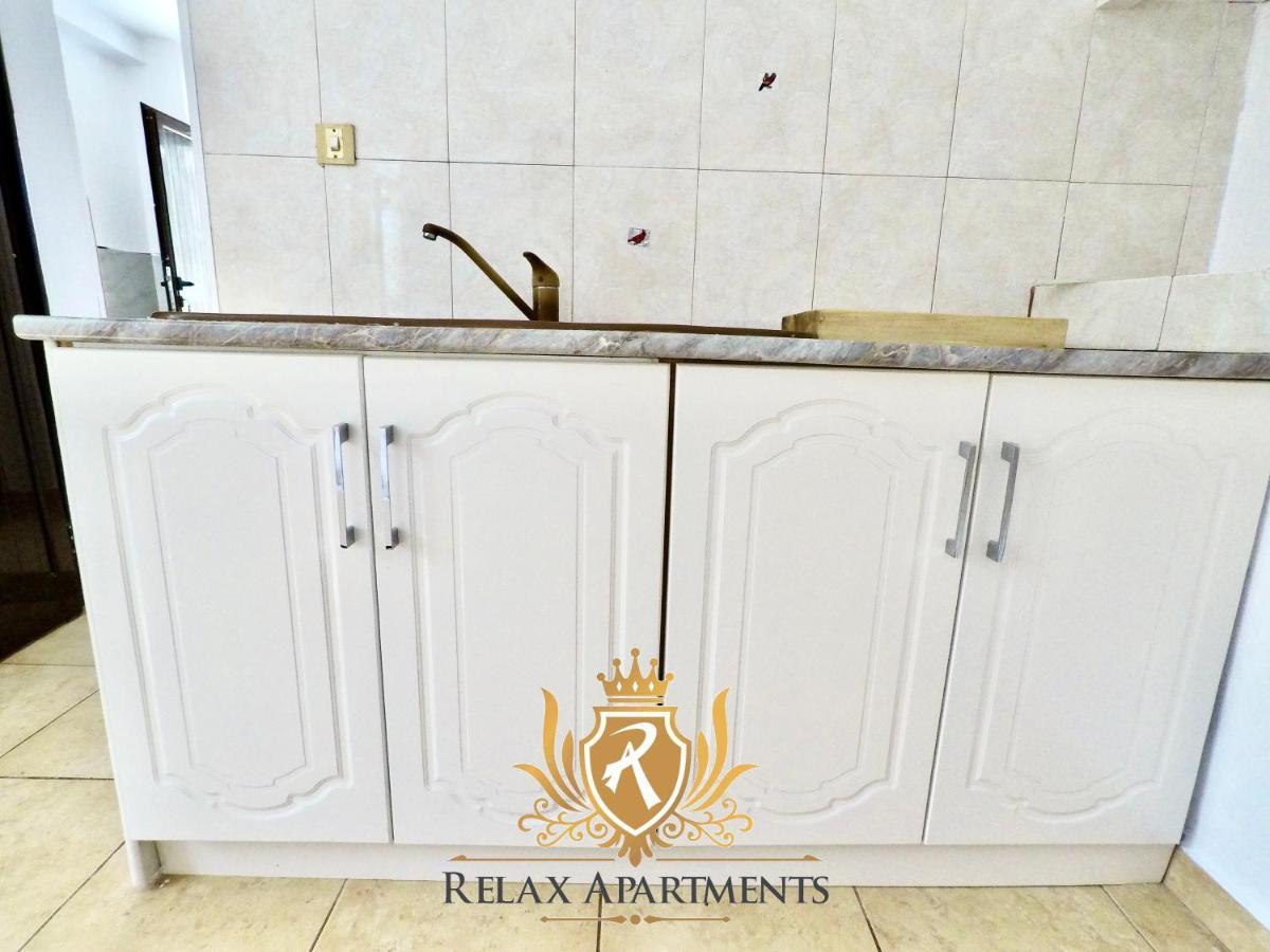Paradise Palm Beach Apartment In Саранде Екстериор снимка